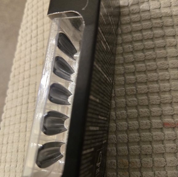 Sally Hansen black fake nails - Picture 3 of 3